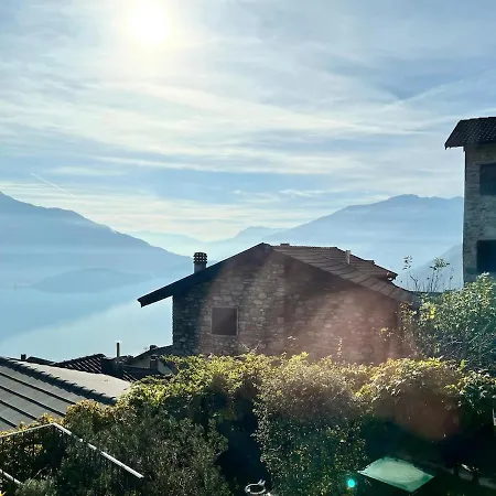 Weinrose - Natura Monti Ferienhaus Montemezzo